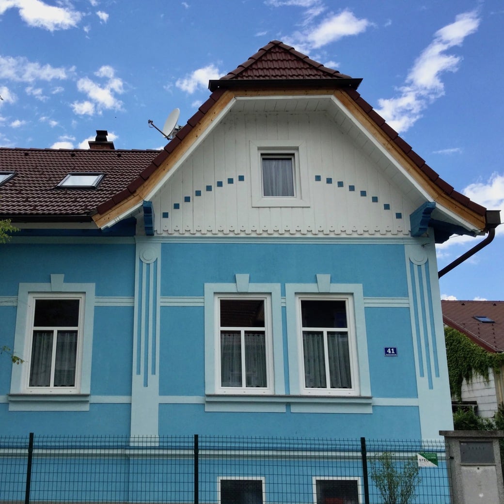 Colorful houses Image of blue house