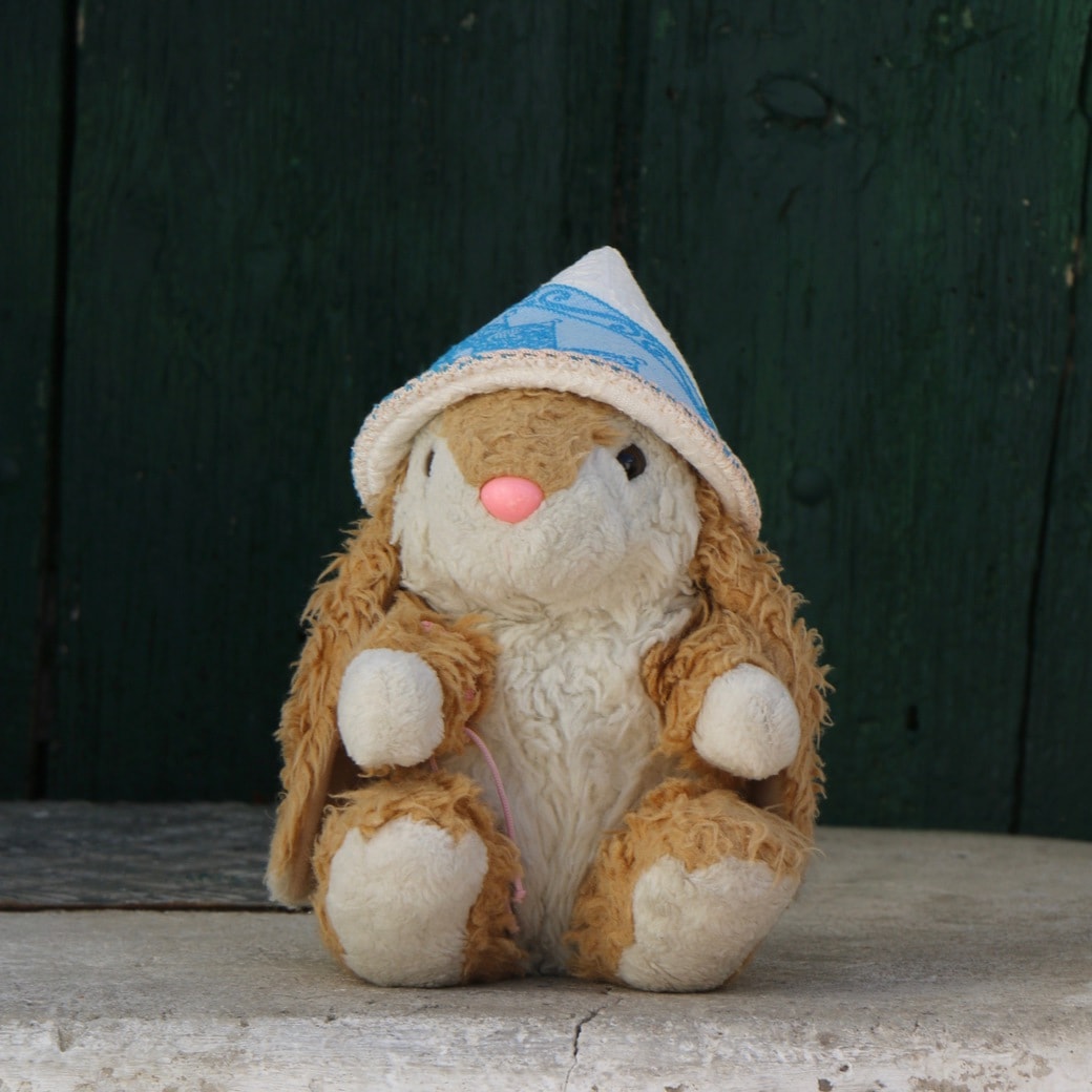 New trullo hat Image of Bunny in new hat