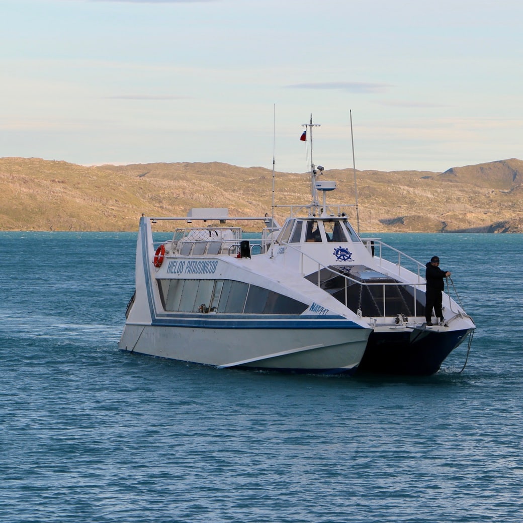 Hielos Patagonicos Image of catamaran