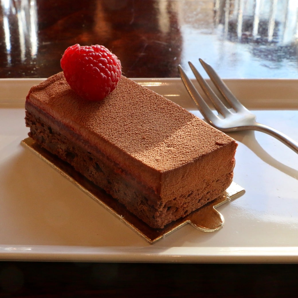 Afternoon tea service Image of cake
