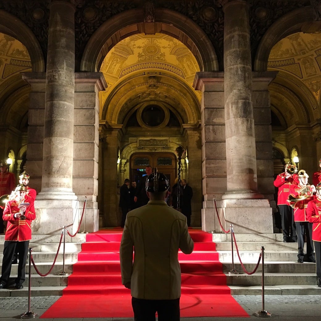 Opera red carpet Image of Opera House