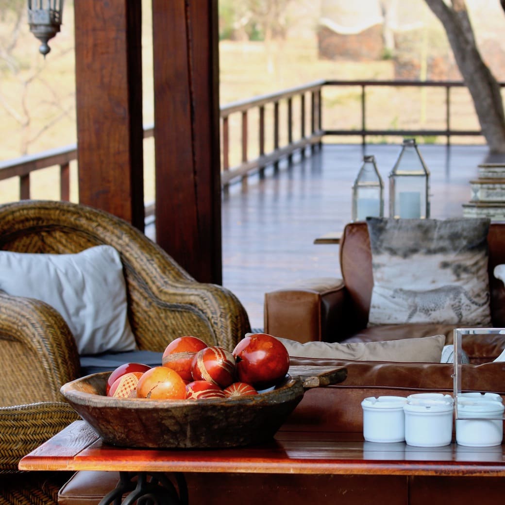 Sofa safari Image Jamala Madiwke Lodge