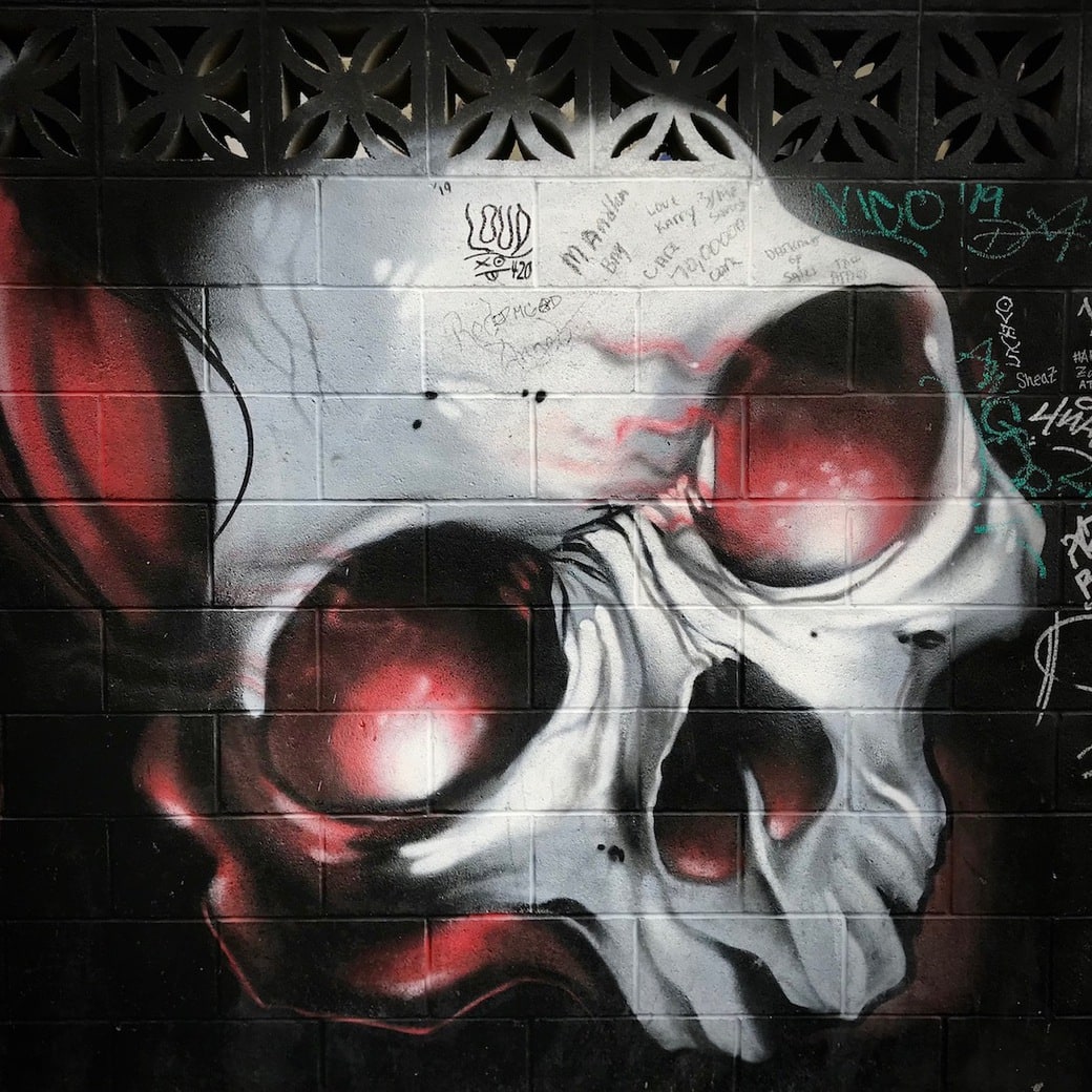 Street art Street art on the Strip