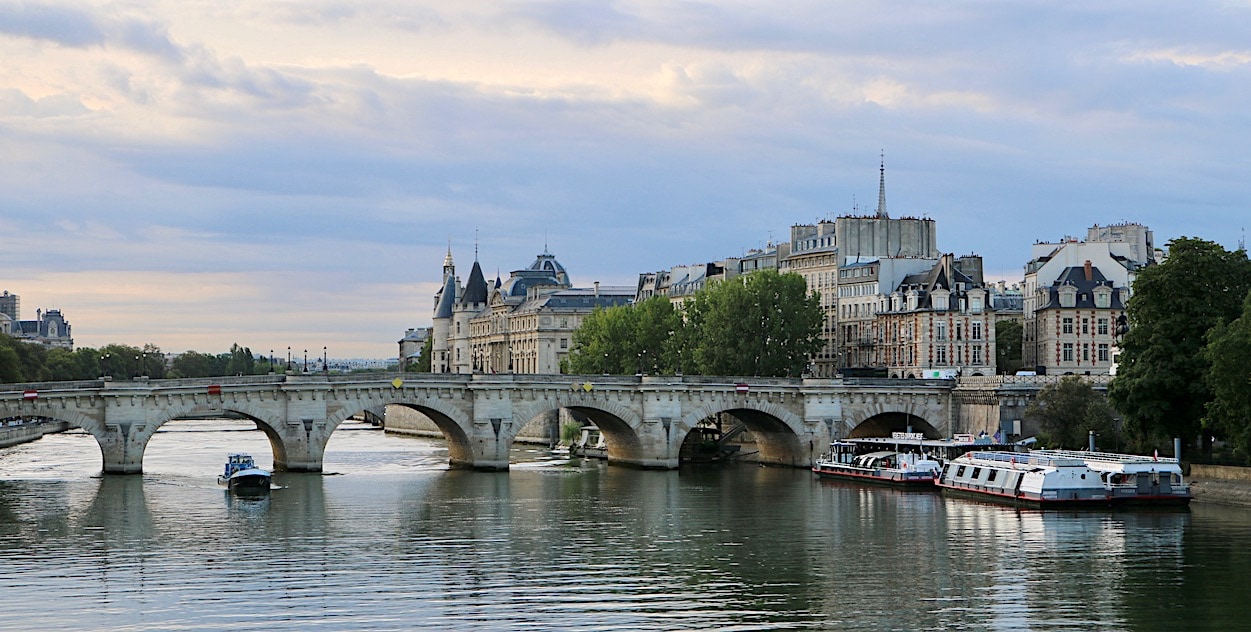Seine Early morning view