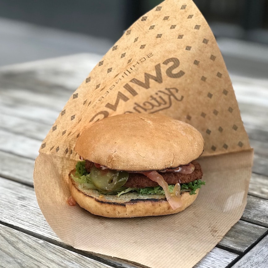 Best burger Chili burger at Swing Kitchen