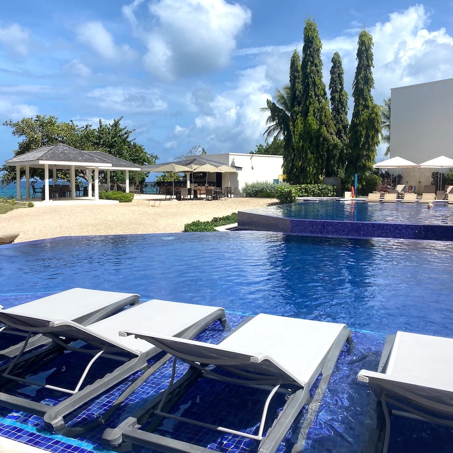 Royalton pool area Excellent facilities