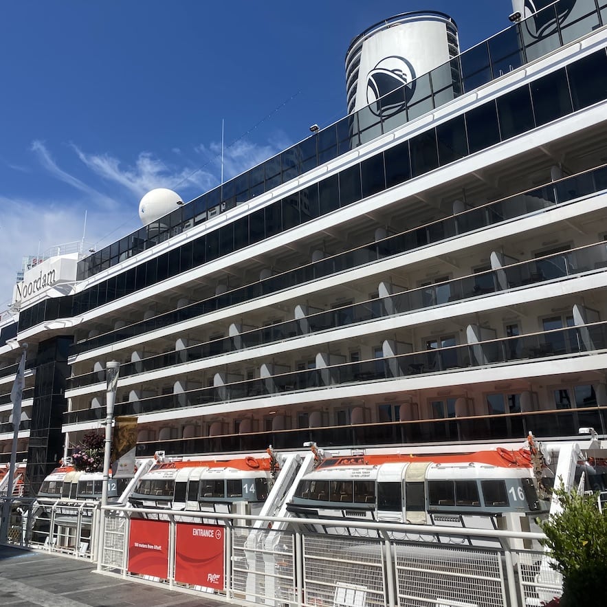 Boarding Quick embarkation
