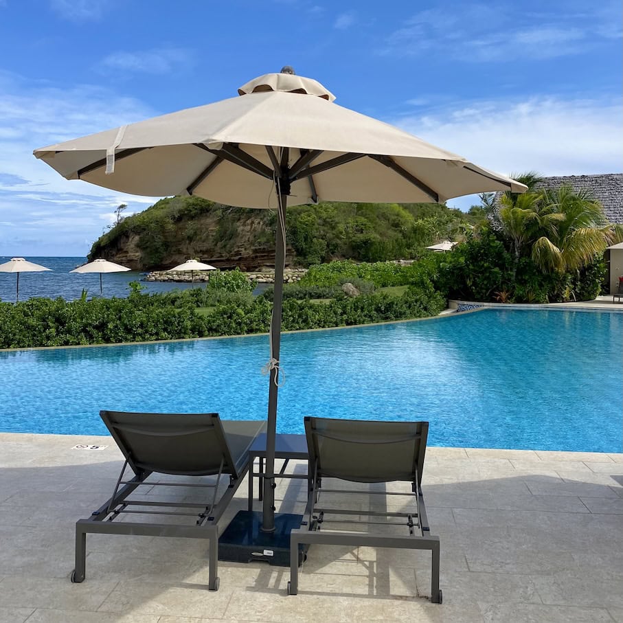 Beautiful facilities Six Senses pool area